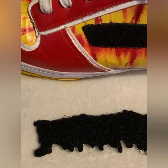 Hulk Hogan HULKAMANIA Red & Yellow WWE Size 13 Shoes - Picture 6 of 16